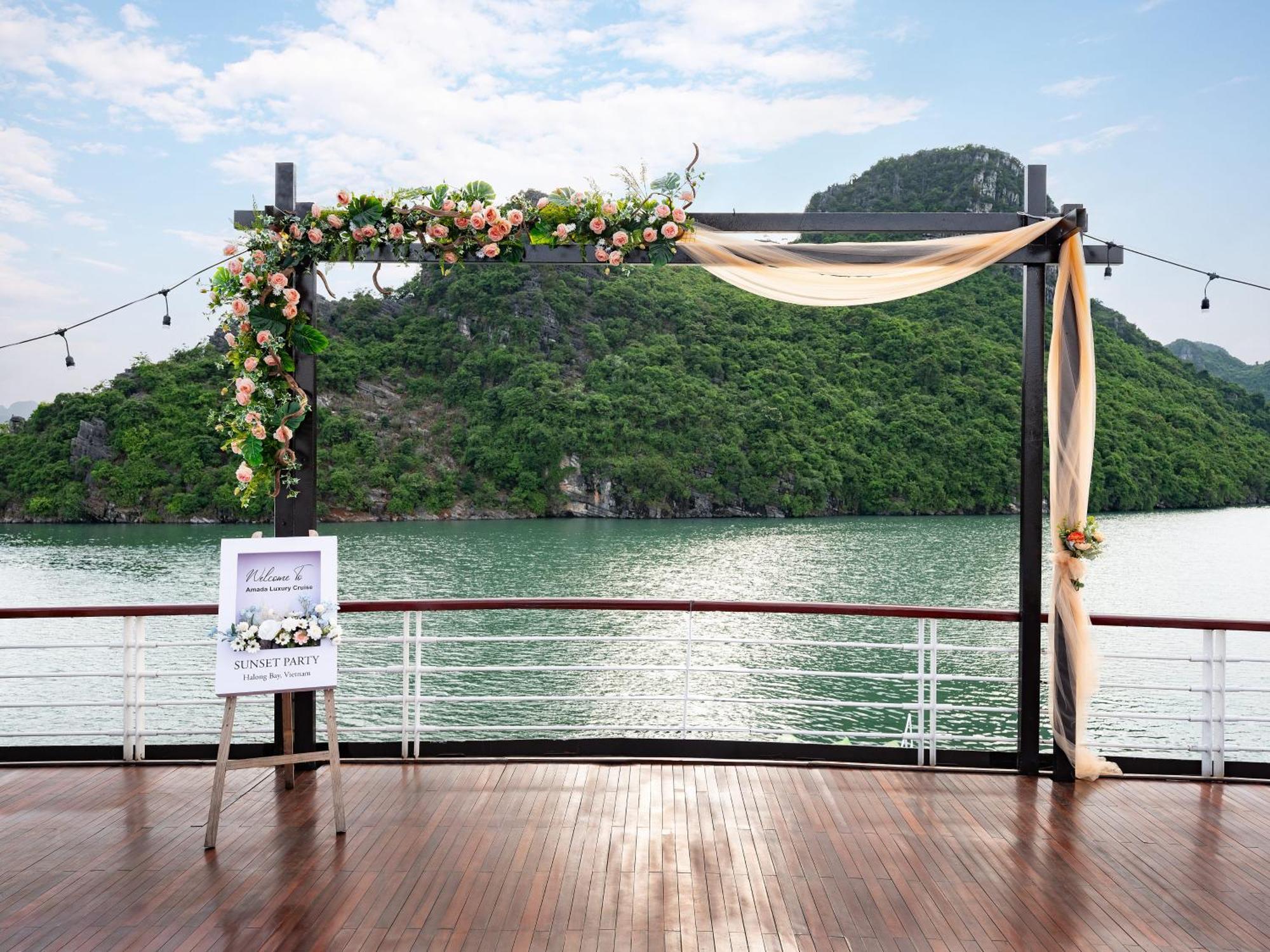 Hotel Amanda Luxury Cruise Ha Long Exteriér fotografie
